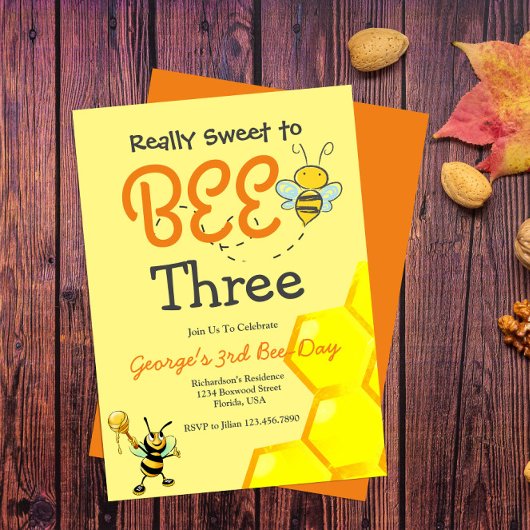 Einladung niedlicher Biene zum Geburtstag