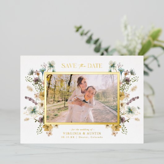 Einladung von Blumenblättern (Stehend vorne)