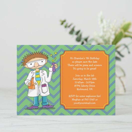 Einladung von Mad Scientist: Brünette Junge Tränke (Stehend Vorderseite)