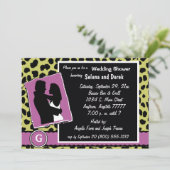 Einladung von Mauve White und Green Monogram Leopa (Stehend Vorderseite)