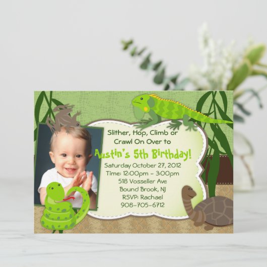 Einladung zu einer Reptilienmutterpartei (Stehend Vorderseite)