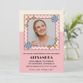 Einladung zum 65. Geburtstag Retro Groovy Pink Blu (Stehend Vorderseite)