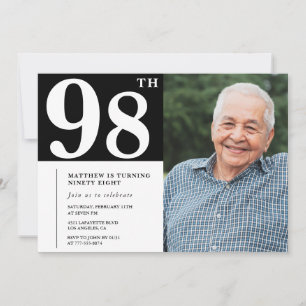 Einladung zum 98. Geburtstag Schwarz-Weiß-Foto Män