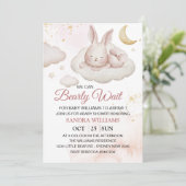 Einladung zum Baby Wait Baby Shower (Stehend Vorderseite)