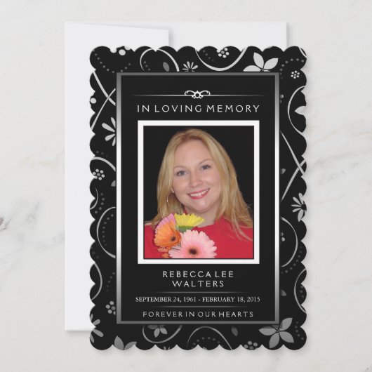 Einladung zum Gedenkservice - Schwarz-Weiß-Blumen (Vorderseite)