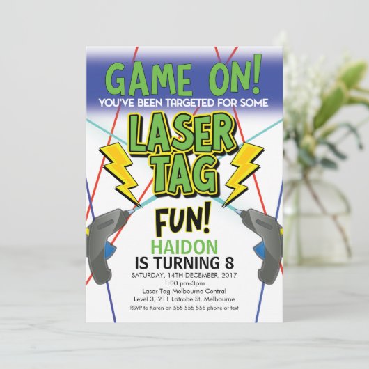 Einladung zum Laser Tag Birthday (Stehend Vorderseite)