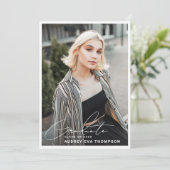 Einladung zum lässigen Schreiben von Graduate 2 Fo (Stehend Vorderseite)