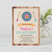 Einladung zum niedlichen Bogenschiessen (Stehend Vorderseite)