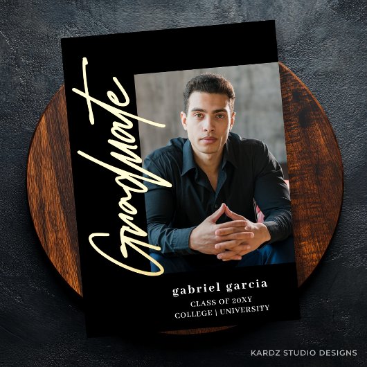 Einladung zur Black Modern Script Graduation Party