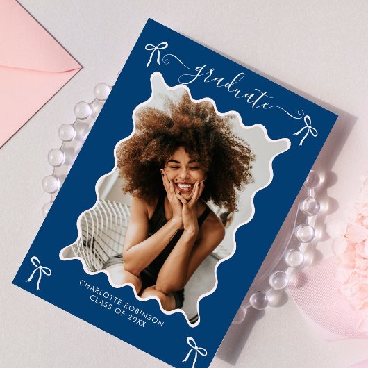 Einladung zur Blue Bow Graduation Party