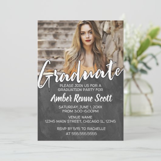 Einladung zur Chalkboard Graduation Party (Stehend Vorderseite)