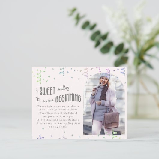 Einladung zur Colorful Confetti Graduation Party (Stehend Vorderseite)