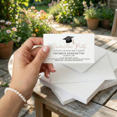 Einladung zur Einladung der niedlichen Hand gezeic