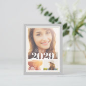 Einladung zur Gray and Gold 3 Foto Graduation Part (Stehend Vorderseite)