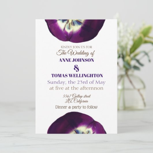 Einladung zur Hochzeit, Lila Tulips-Foto (Stehend Vorderseite)