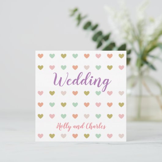 Einladung zur Hochzeit mit Pastel Hearts Pattern (Stehend Vorderseite)