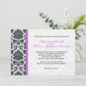 Einladung zur Hochzeit von lila Damask Monogram (Stehend Vorderseite)
