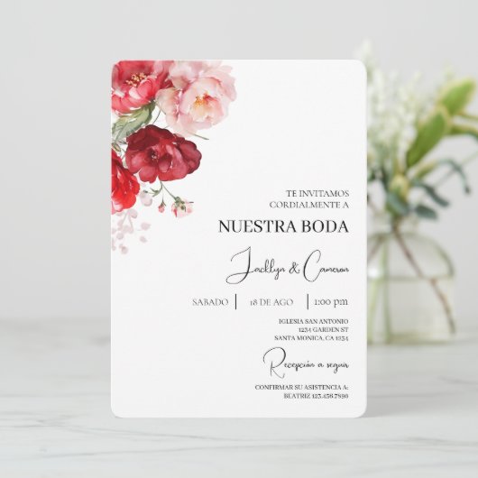 Einladung zur Hochzeit von Red Floral Spanish (Stehend Vorderseite)