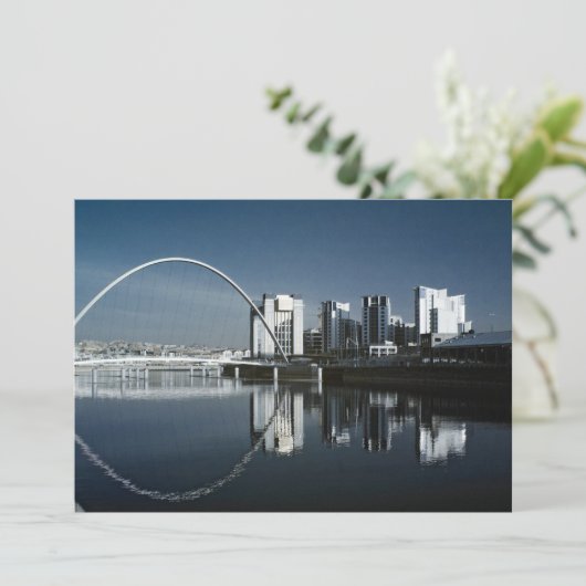 Einladung zur Millennium Bridge (Stehend Vorderseite)