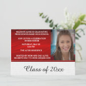 Einladung zur Red and White Graduation Party (Stehend Vorderseite)