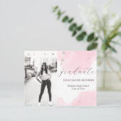 Einladung zur rosa Elegance Graduation Party Postkarte (Stehend Vorderseite)