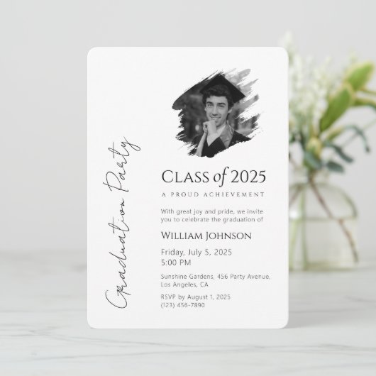 Einladung zur Schwarz-Weiß-Graduation Party 2025 (Stehend Vorderseite)