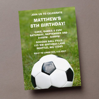 Einladungen für Fußball und Gras zum Geburtstag