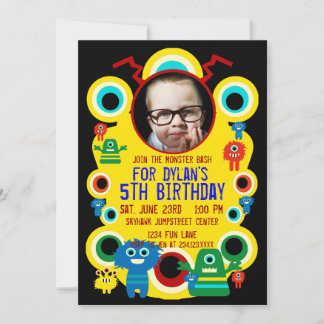 Einladungen für Geburtstagspartys im Foto