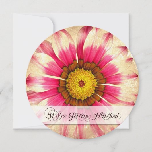 Einladungen zum "Get Hitched Pink Daisy Round Wedd (Vorderseite)