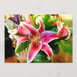 Einladungskarte mit rosa Stargazer-Lilie Einladung