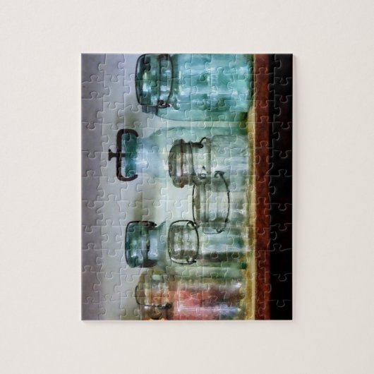 Einmachende Gläser auf Regal Puzzle (Vertikal)