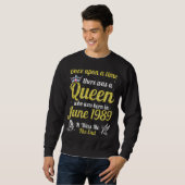 Einmal war eine Königin im Juni Geboren Sweatshirt (Vorne ganz)
