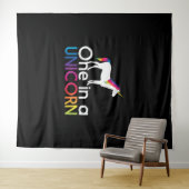 Eins in einem Einhorn Wandteppich (Beispiel (Horizontal))
