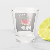 Eins in einem Melon-Mama-B-Day-Party Schnapsglas (Rückseite)