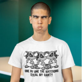 Eins nach dem anderen Design der Raccoons T-Shirt