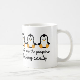 Eins nach dem anderen stehlen die Pinguine meine Kaffeetasse