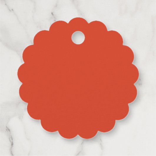 Einsam kürzen eines das Feld. Herbstblätter fallen Geschenkanhänger (Rückseite)