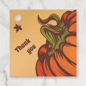 Einsam kürzen eines das Feld. Herbstblätter fallen Geschenkanhänger (Vorderseite)