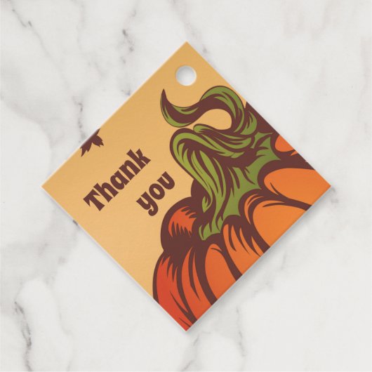 Einsam kürzen eines das Feld. Herbstblätter fallen Geschenkanhänger (Vorderseite)