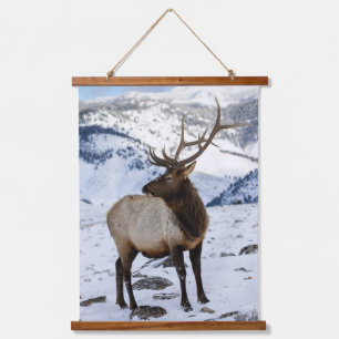 Einsamer Bullenelk im Schnee   Yellowstone-Nationa Wandteppich Mit Holzrahmen
