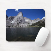 Einsamer See und Gipfel Mousepad (Mit Mouse)