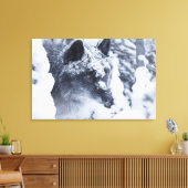 Einsamer Wolf im Schnee Leinwanddruck (Insitu (Wohnzimmer))