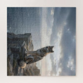 Einsamer Wolf sitzt auf einer felsigen Ozeanklippe Puzzle (Horizontal)