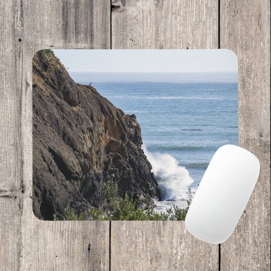 Einsamkeit an einem Seastack an der Küste von Port Mousepad