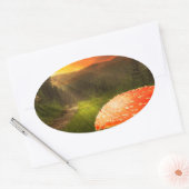 Einstellung der Herbstsonne. Ovaler Aufkleber (Umschlag)