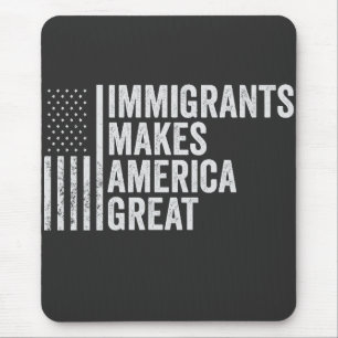 Einwanderer machen Amerika zu einer großen Fahne g Mousepad