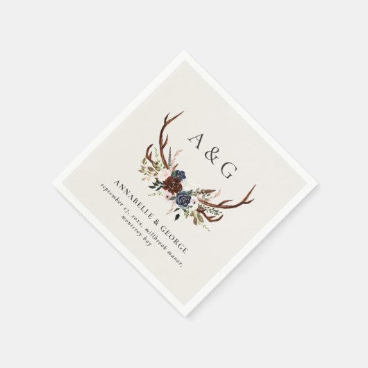 Einzelheiten zu rustikalem Blattwerk, Blumen und J Serviette (Ecke)