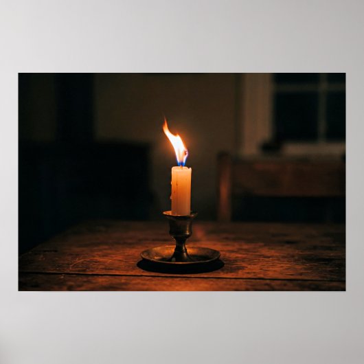 Einzelne Kerze brennt hell Poster (Vorne)