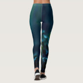 Einzelnes rotes Blütenfokus-Design Leggings (Rückseite)