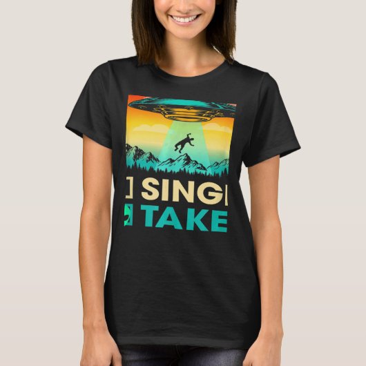 Einzelperson oder Gebunden Alien UFO Valentinstag T-Shirt (Vorderseite)